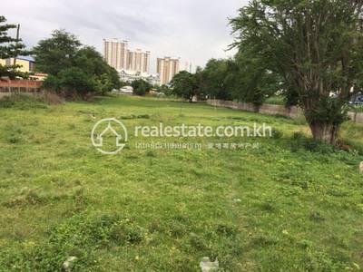 Lot For Sale in Phnom Penh POA