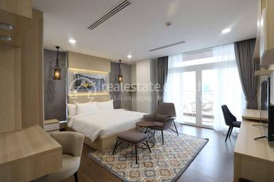 Urban Palace