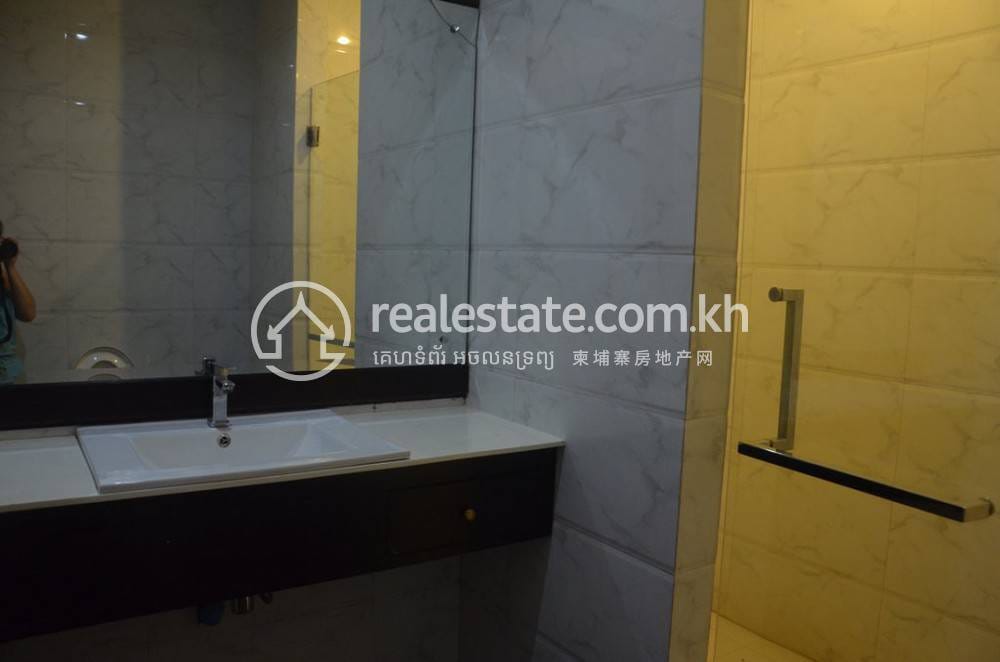 Apartment For Rent in Tonle Bassac, Chamkarmon, Phnom Penh