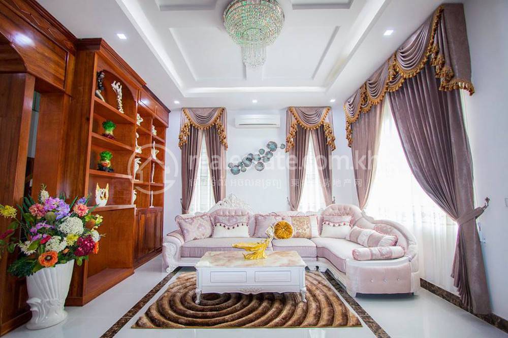 5 Bed, 6 Bath House for Sale in Preaek Aeng  realestate.com.kh