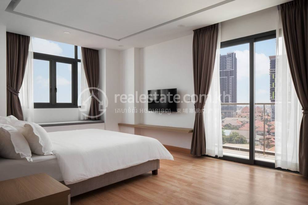 Alpha Residence | $2,700 服务式公寓