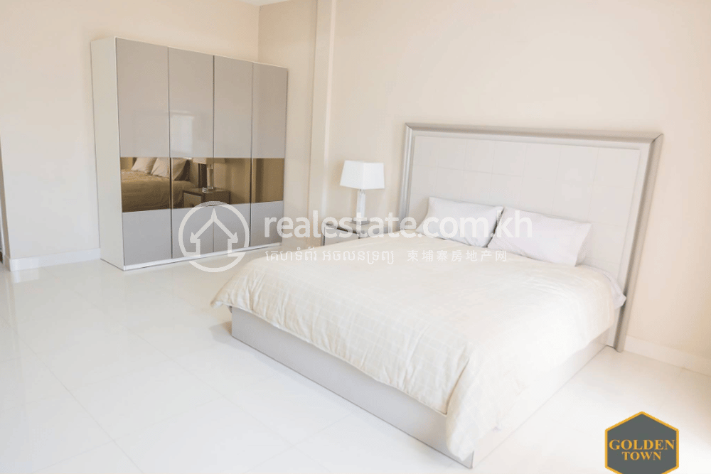 Borey Golden Town | Na dotaz Flat House