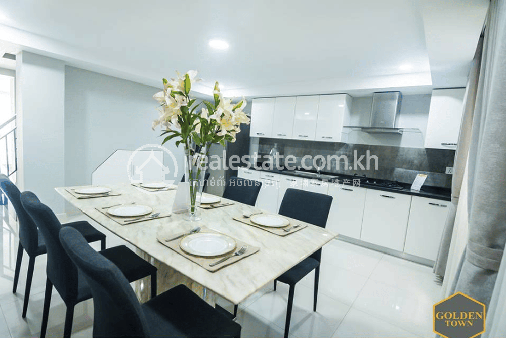Borey Golden Town | Flat House Na prodej with 1 Parking Space