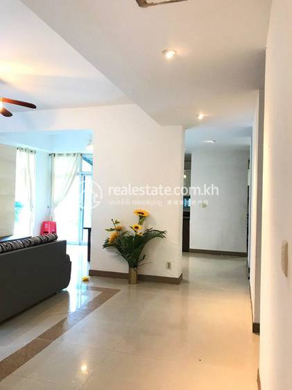 Sen Sok에 있는 전용면적 245㎡ House and lot 임대