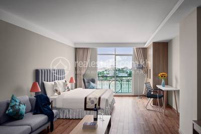 The Elysee by Dara