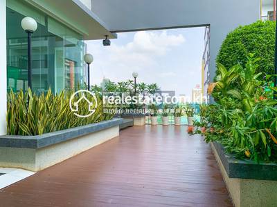 Infinity 18 condominium