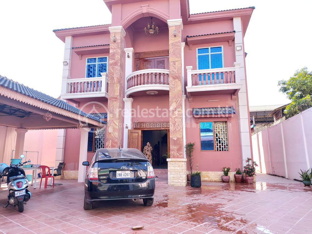 Villa For Rent in Meanchey $2,000