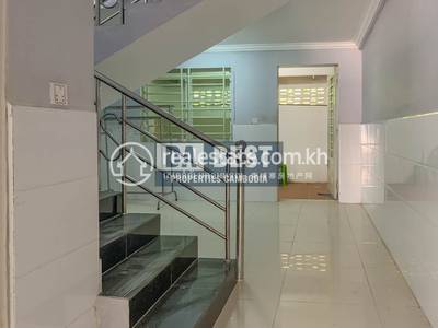 Kampong Kandal村, 贡布, 贡布