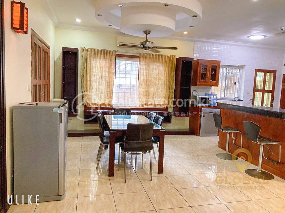 Villa À louer à Chamkarmon $1,100,000