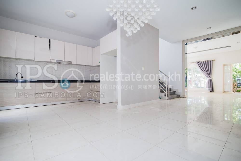 Borey Peng Huoth : The Star Emerald I | 72 sqm Living Size Dvojvila Na prodej in Sen Sok