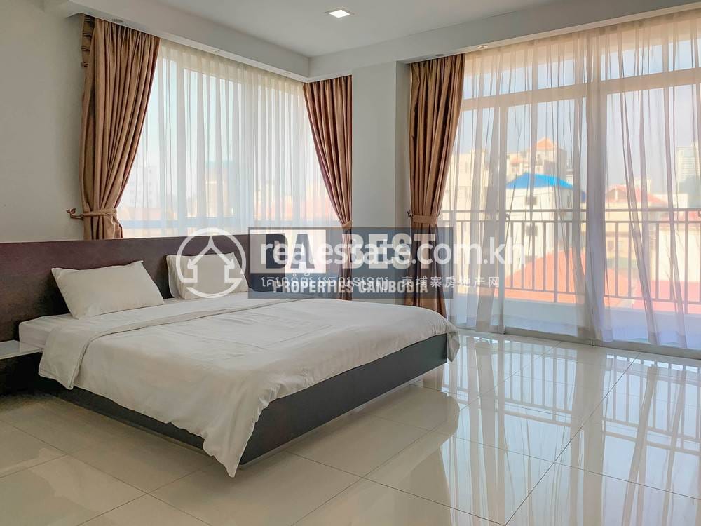 Apartment For Rent in Chamkarmon $1,500