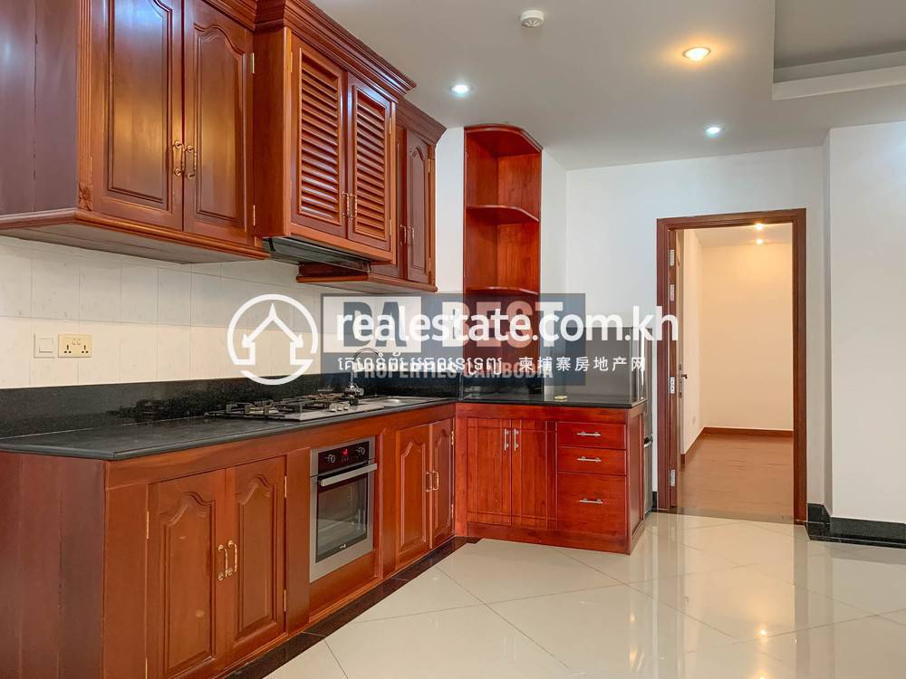Кондоминиум Для Аренды in Chamkarmon $1,300