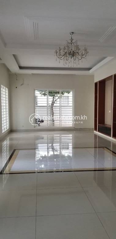 Vila K pronájmu in Sen Sok $4,000