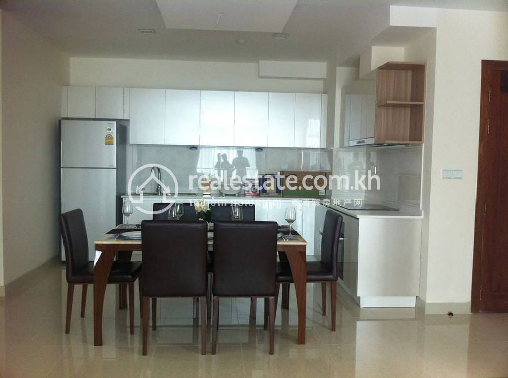 136 sqm Living Size Apartmán K pronájmu in Boeng Keng Kang
