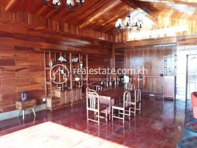 Hotel Na prodej in Kep $5,500,000