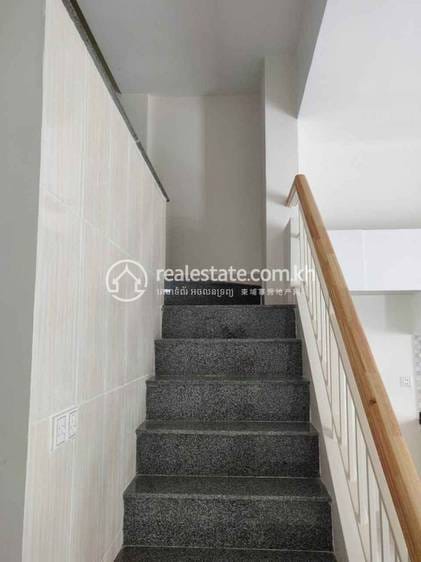 Maison-boutique À vendre à Meanchey $285,000