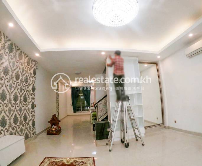 Villa À vendre de 66 m² habitables à Sen Sok