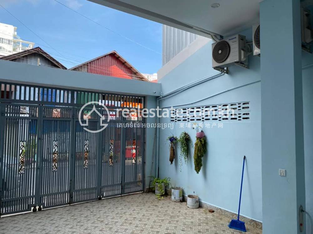 House and lot出租，位于万景岗3分区（BKK3), 波哥堪, 金边