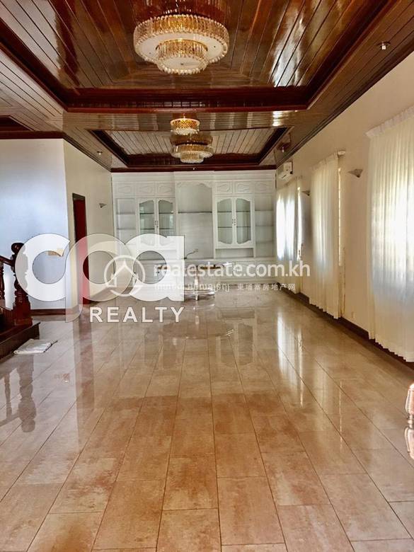 Boeung Kak 2 Villa For Rent in Boeung Kak 2