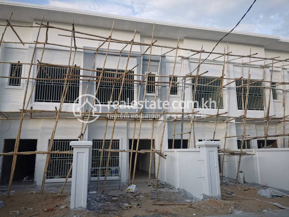 House and lot For Sale in Phum Thum, Kien Svay, Kandal