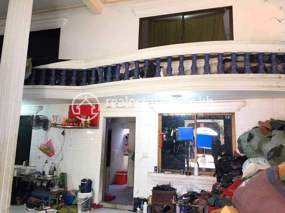 120 sqm Living Size House and lot For Sale in Meanchey