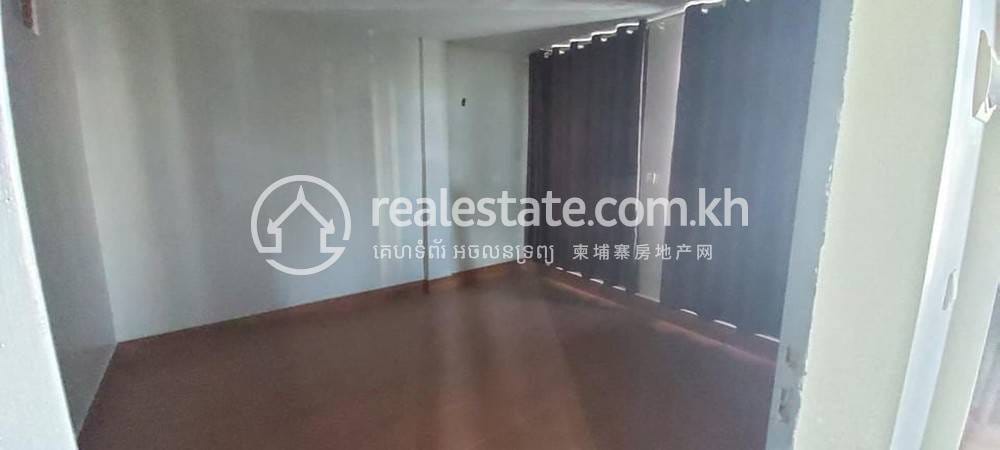 Chamkarmon建筑出租，价格$4,000