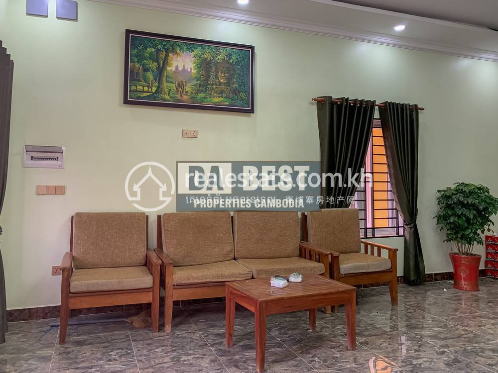 House and lot สำหรับเช่า 3 ห้องนอน ราคา $700
