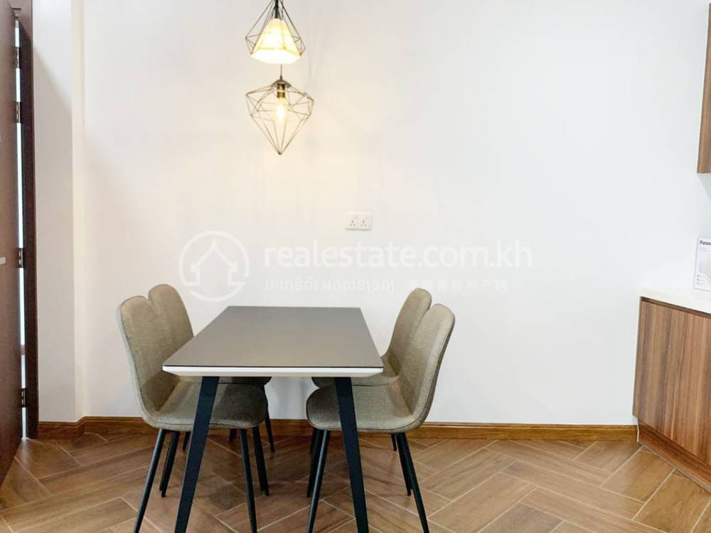 Apartment For Rent with 1 Parking Space