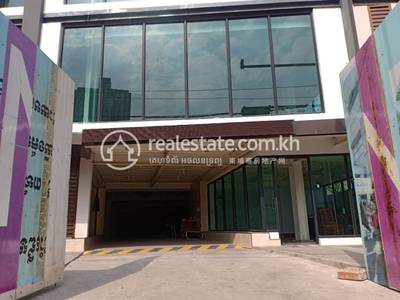 Daun Penh460平方米使用面积办公物业出租