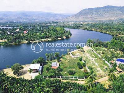 កពង់គ្រែង, ទឹកឈូ, កំពត