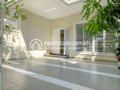 វីឡា 5 បន្ទប់គេង សំរាប់ជួល ក្នុងតម្លៃ $1,200