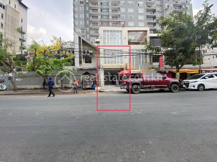 Shophouse For Rent in BKK 1, Boeng Keng Kang, Phnom Penh