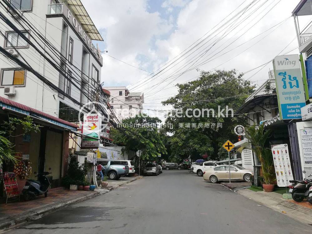 836 sqm Living Size Building For Sale in Daun Penh