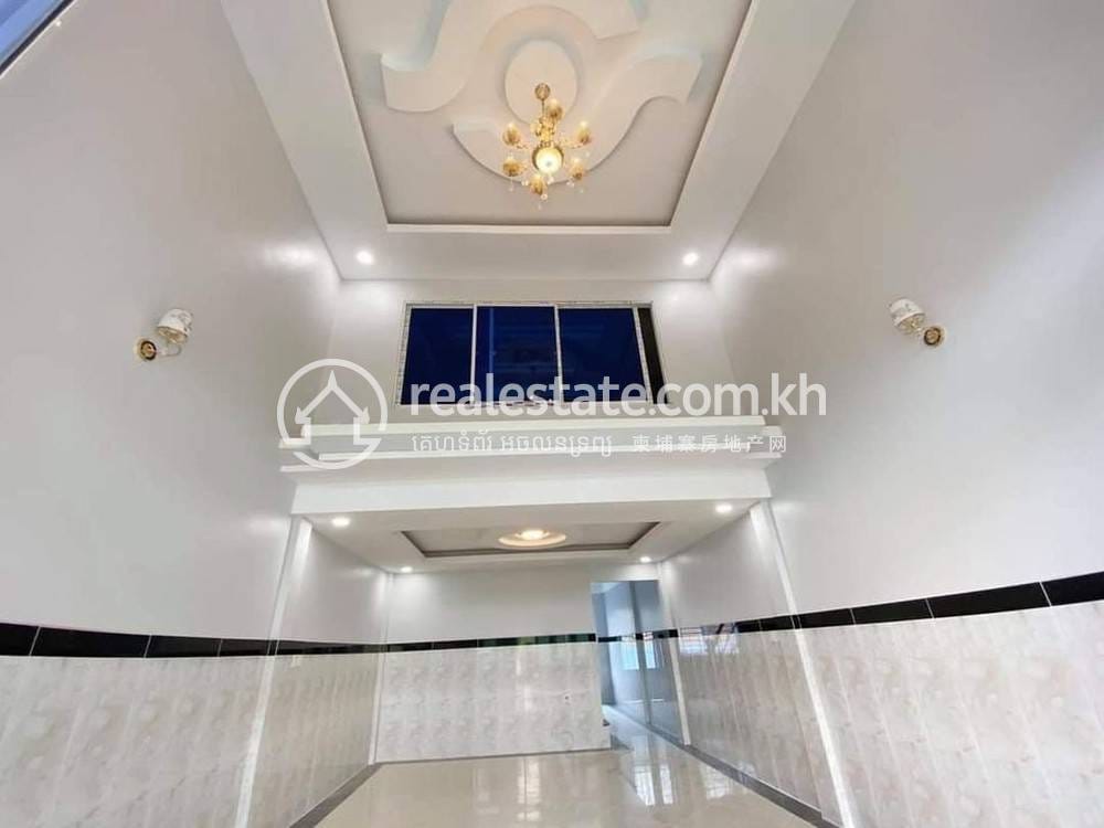 House and lot សំរាប់លក់ នៅ ពោធិ៍សែនជ័យ, ភ្នំពេញ