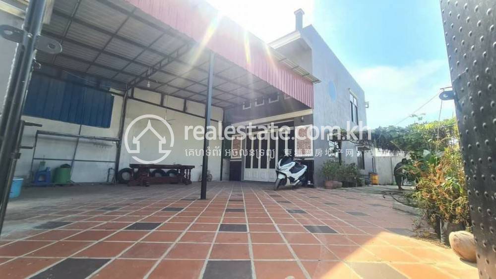 S'ang에 있는 전용면적 200㎡ House and lot 매매