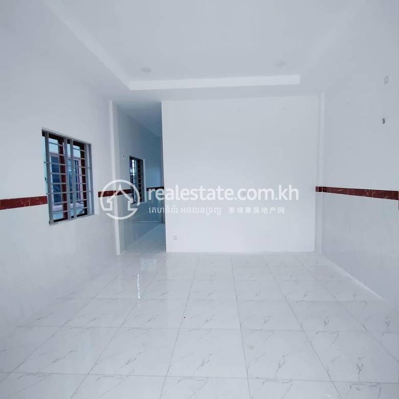 House and lot Na sprzedaż o powierzchni mieszkalnej 75.4 m² w Por Sen Chey