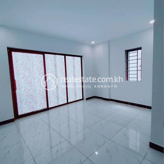 House and lot Na sprzedaż w Por Sen Chey, Phnom Penh