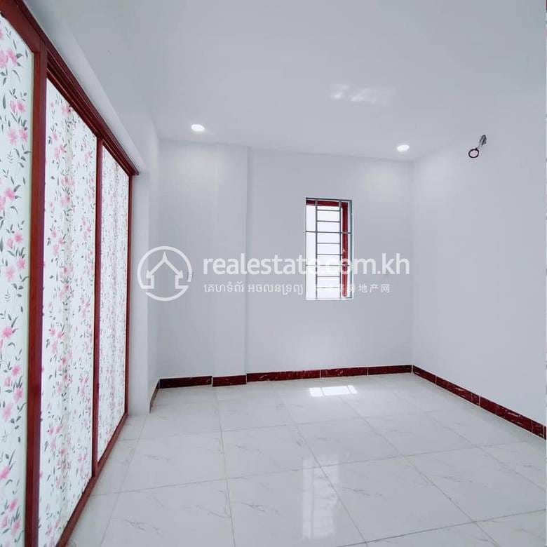 House and lot Na sprzedaż w Por Sen Chey $43,800
