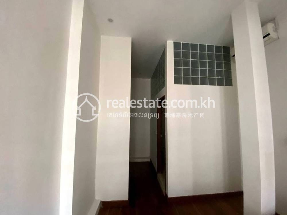 Daun Penh Daun Penh에 있는 House and lot 임대
