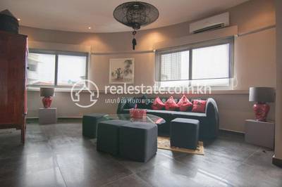 House and lot À louer à Daun Penh $700