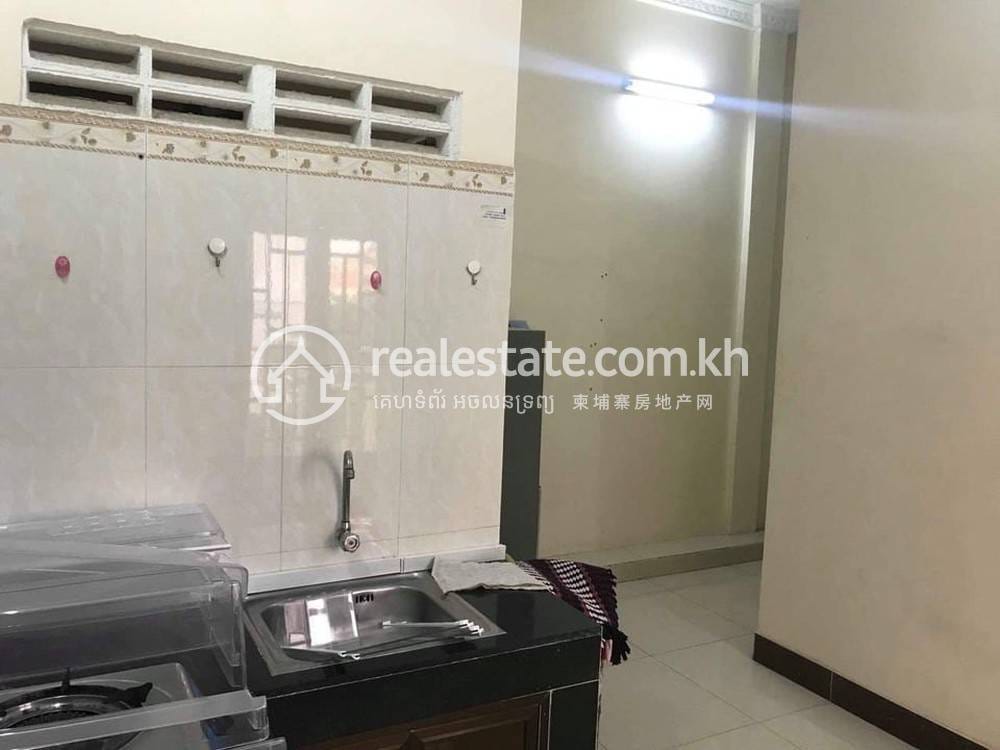 House and lot For Rent in Chamkarmon $300