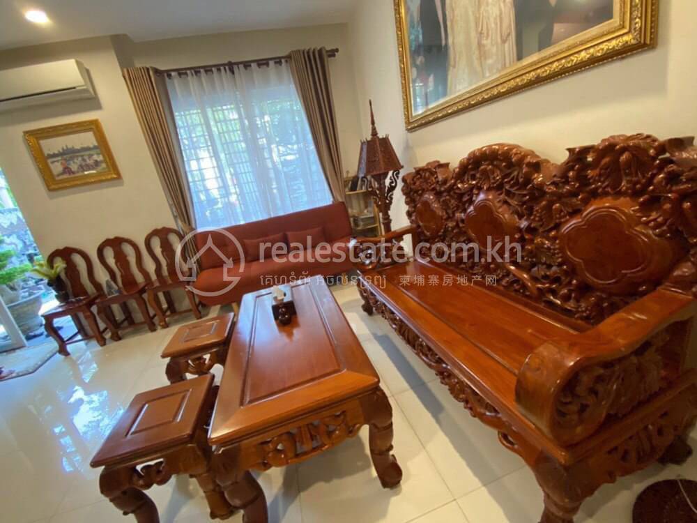 វីឡា តម្លៃ $1,600