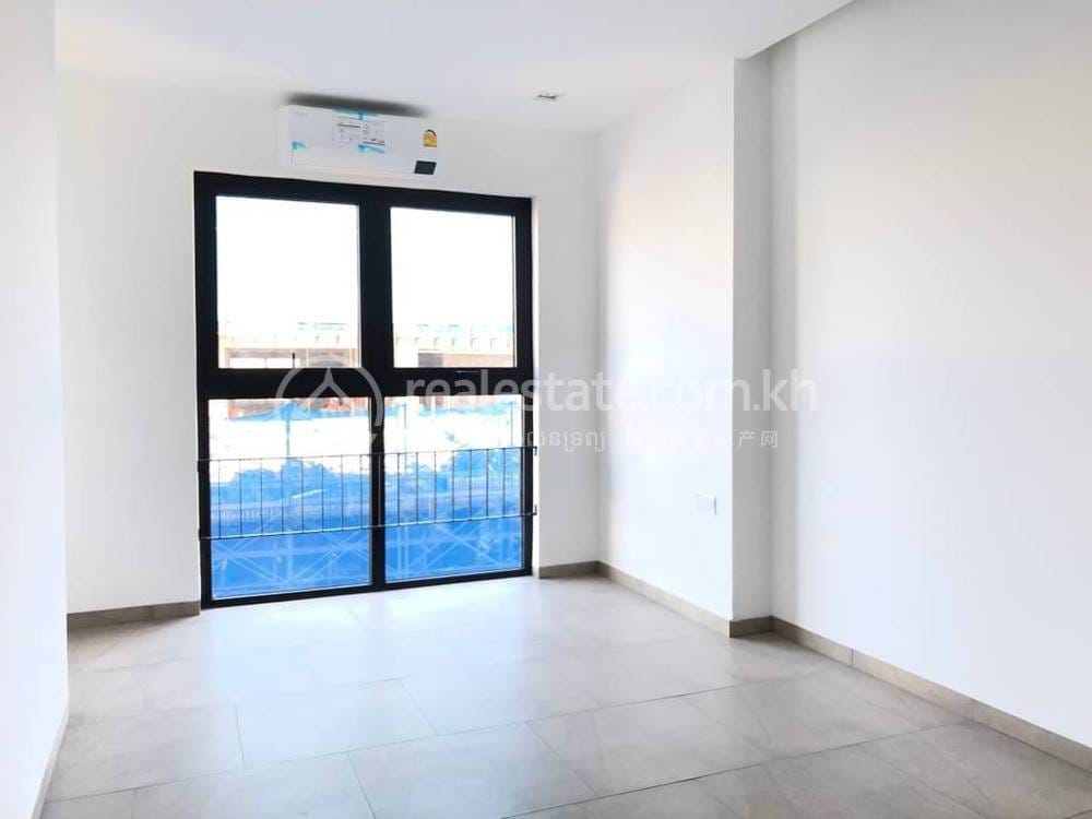Chamkarmon Condo For Rent in Chamkarmon