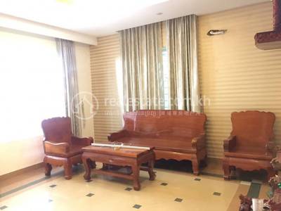 Kouk Khleang Vila K pronájmu in Kouk Khleang