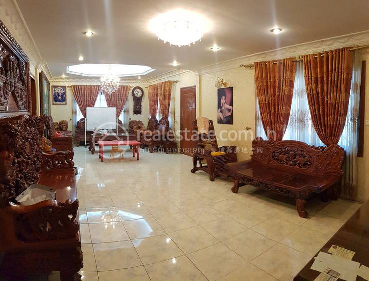Boeung Kak 1 Villa For Rent in Boeung Kak 1
