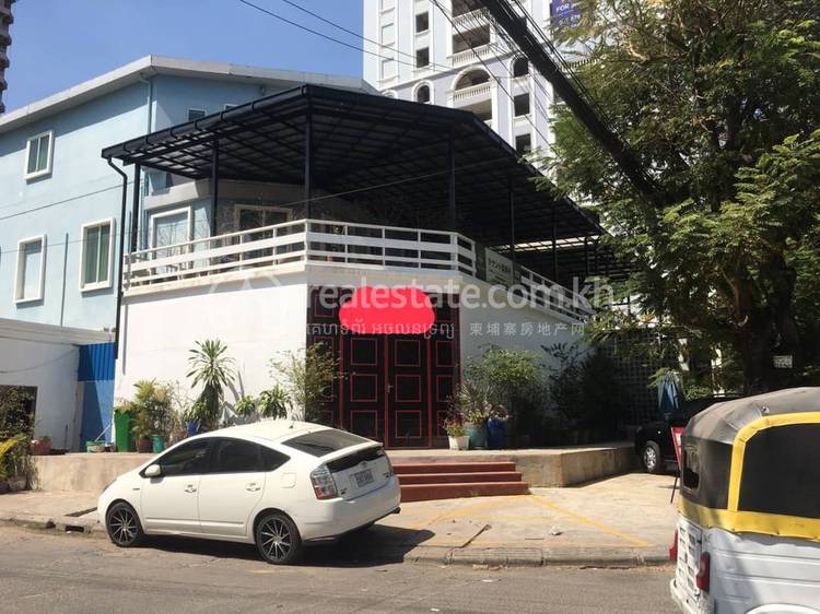 Dom z lokalem handlowym Na wynajem w Chakto Mukh, Daun Penh, Phnom Penh
