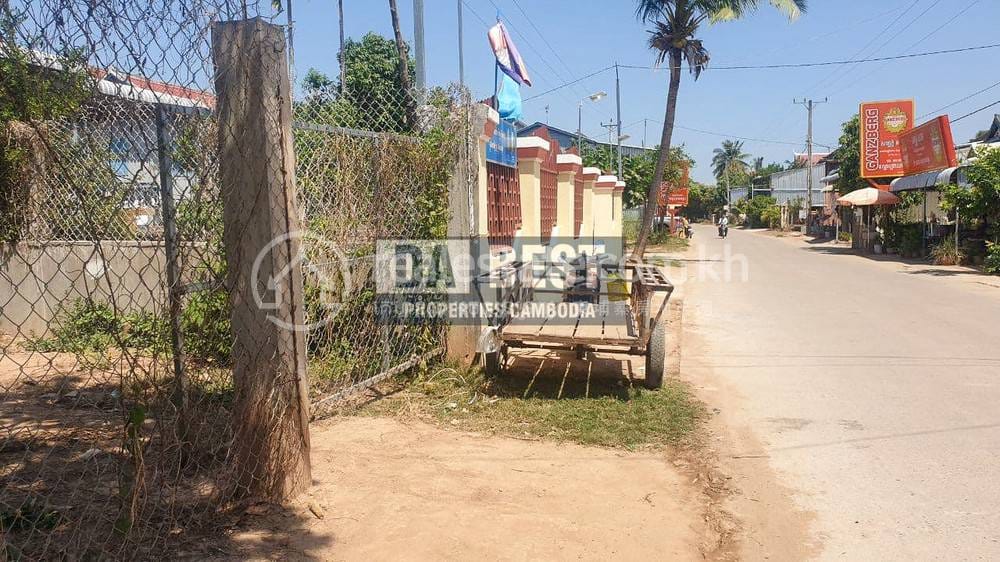 Lot For Sale in Chroy Changvar $60,000