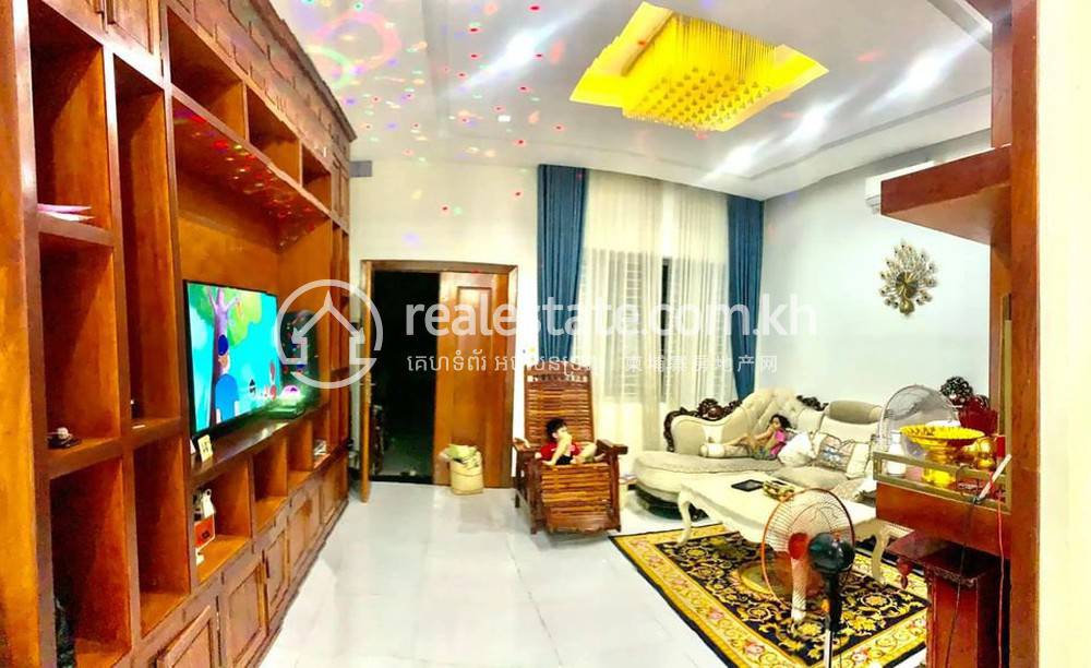 House and lot สำหรับขาย พื้นที่ใช้สอย 62.4 ตร.ม. ใน Chbar Ampov