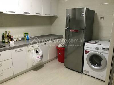 2 Bedrooms Apartmán se službami K pronájmu for $1,100