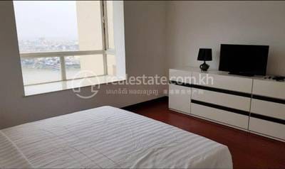 3 Bedrooms Serviced Apartment For Rent for $1,200